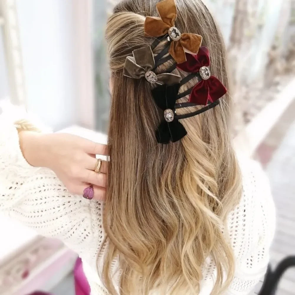 Hair Clip Lace with a stone in 4 different colors plus Ipsy bag NWT